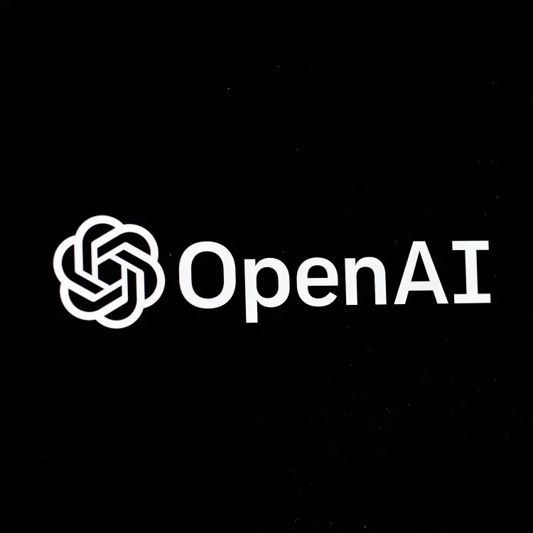Nhân viên OpenAI đòi nghỉ việc để theo Sam sang Microsoft