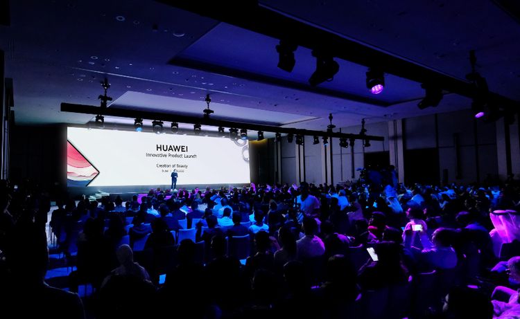 Huawei ra mắt tai nghe mới tại Dubai