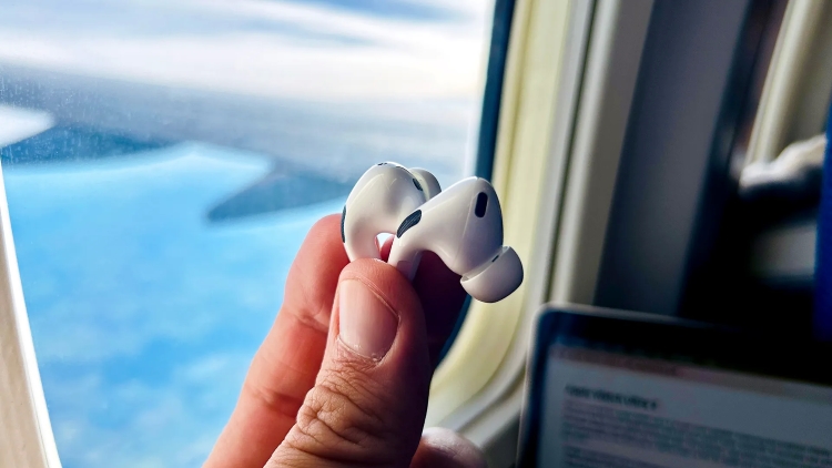 Apple sẽ trang bị camera trên tai nghe AirPods?