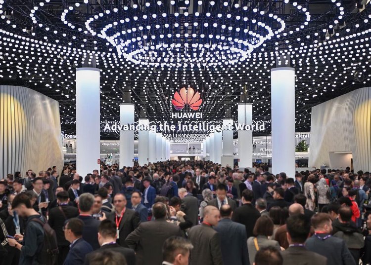 Huawei nâng tầm trí thông minh, đón đầu kỷ nguyên 5.5G