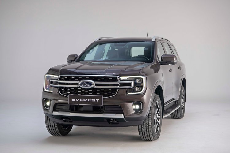Ford Everest có thêm phiên bản cao cấp Platinum