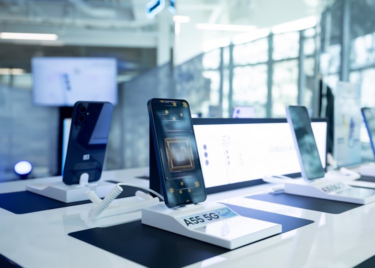 Samsung ra mắt bộ đôi smartphone Galaxy A mới