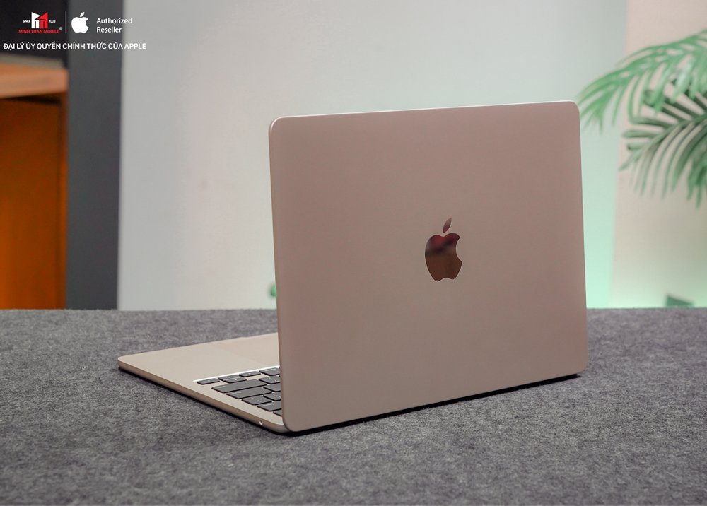 MacBook Air M3 bất ngờ giảm giá mạnh