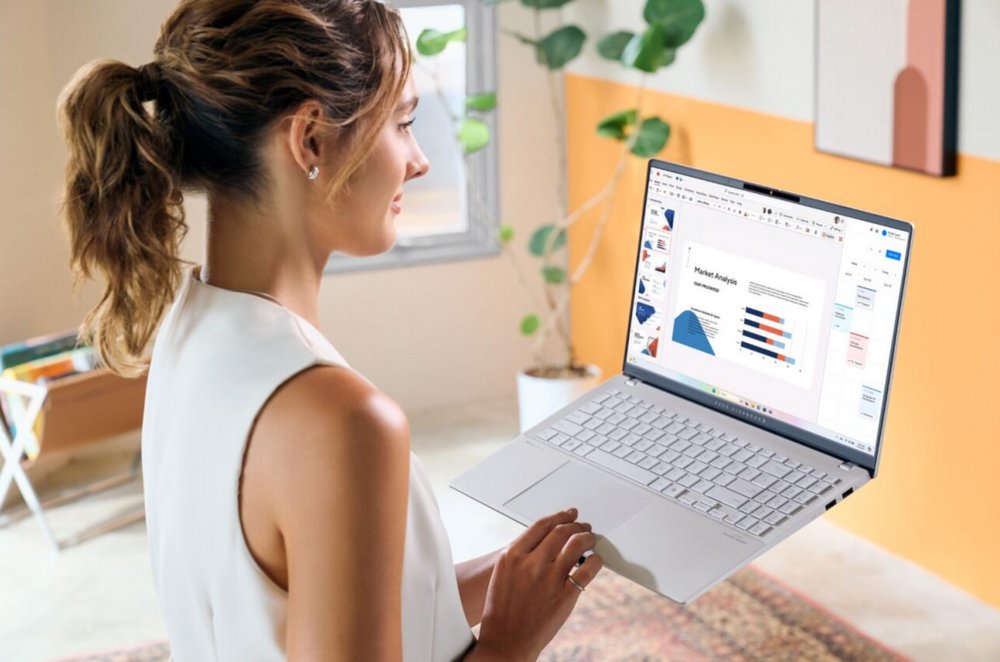ASUS công bố laptop AI Vivobook S 15 mới