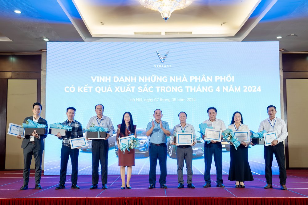 VinFast VF 3 mở đặt cọc, giá từ 235 triệu đồng