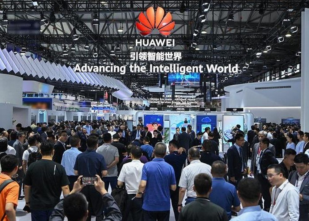Huawei nắm bắt cơ hội thương mại hoá 5.5G, đón đầu kỷ nguyên AI di động