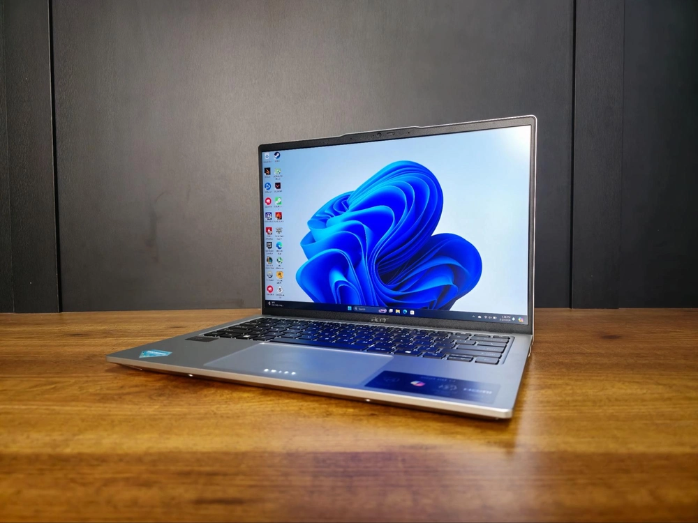 Acer Swift Go 14 AI Gen 2: Cân mọi tác vụ học tập - làm việc