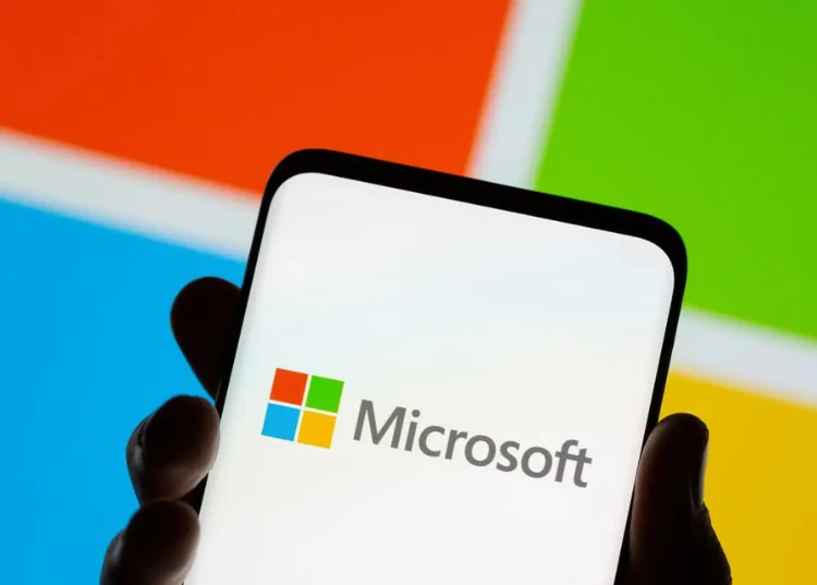 Microsoft gặp sự cố, loạt ngân hàng và sân bay "đóng băng"