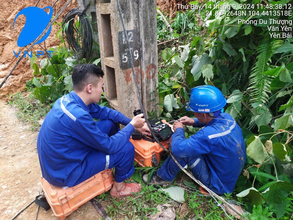 VNPT nỗ lực khôi phục mạng di động tại vùng bão lũ