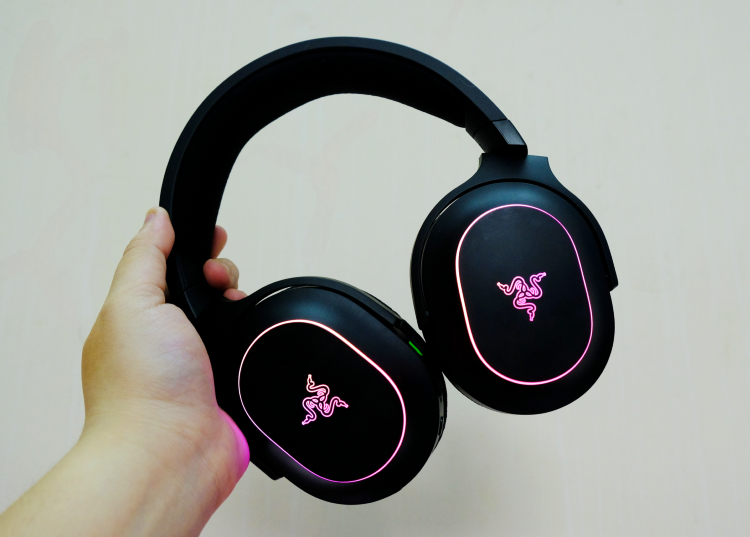 Tai nghe Razer Barracuda X Chroma: 'Vũ khí' tối ưu cho game thủ và Streamer