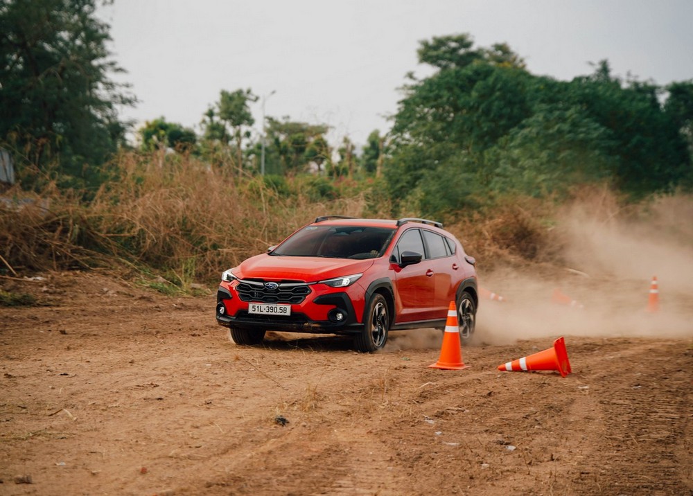 Subaru Crosstrek Hoàn Toàn Mới là "ô tô của năm 2024"