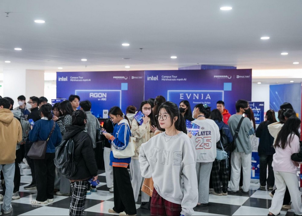 AOC và Philips đồng hành cùng Intel Campus Tour