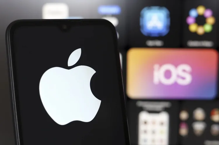 Apple thu hồi iOS 18.4 Beta 1 trên một số dòng iPhone