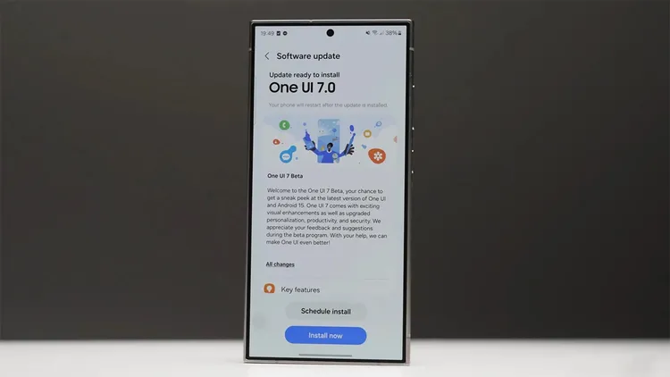 One UI 7.1 có thể bị Samsung loại bỏ vì "delay" quá lâu