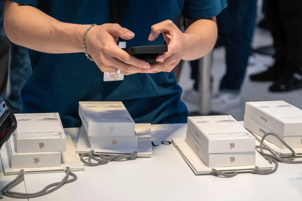 Chuyển sản xuất iPhone sang Mỹ “đâu có dễ”