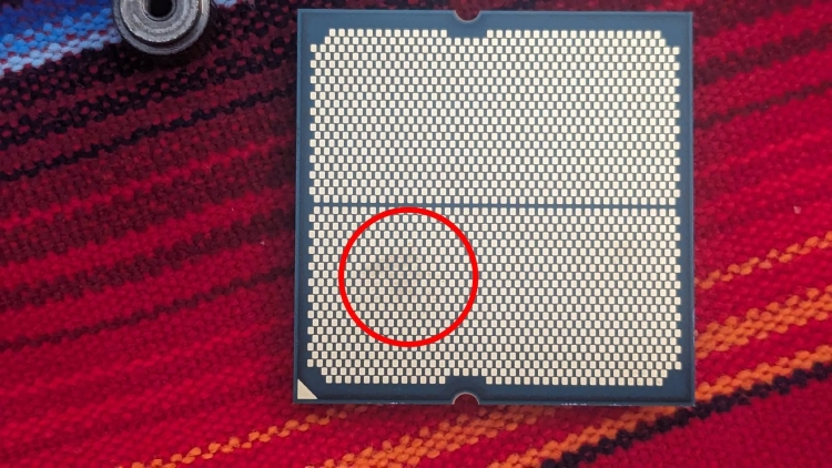 ASRock X870 khiến Ryzen 9 9950X chết hàng loạt