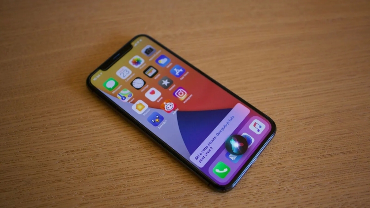 Người dùng iPhone sắp được giải thoát khỏi Siri