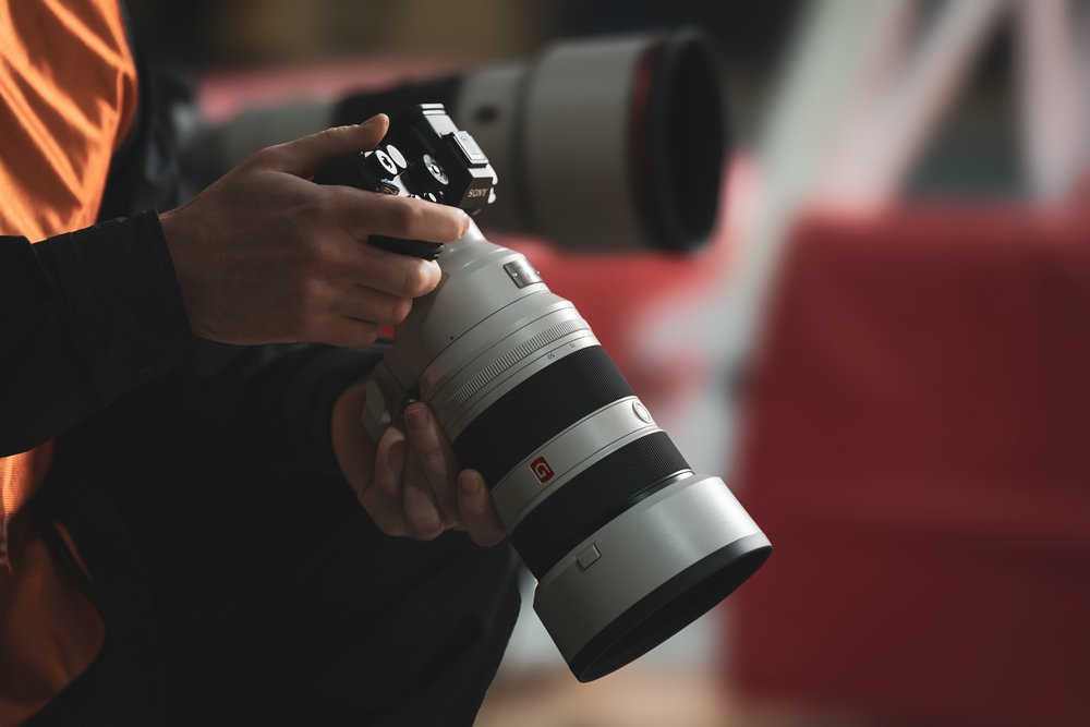 Sony ra mắt ống kính zoom tele cao cấp mới