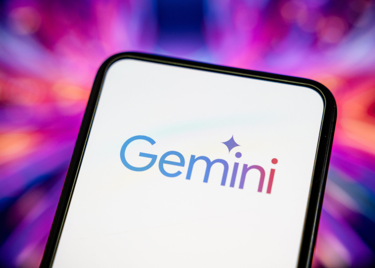 Chatbot Gemini khiến người dùng sợ hãi vì hành vi lạ