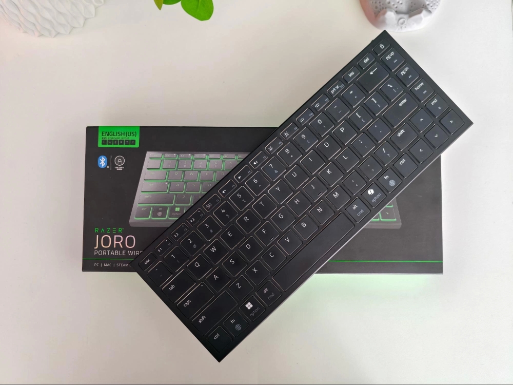 Đánh giá Razer Joro và Razer Basilisk Mobile