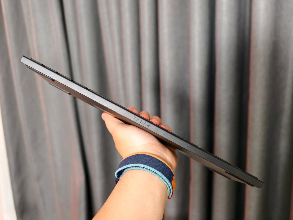 Đánh giá Razer Joro và Razer Basilisk Mobile