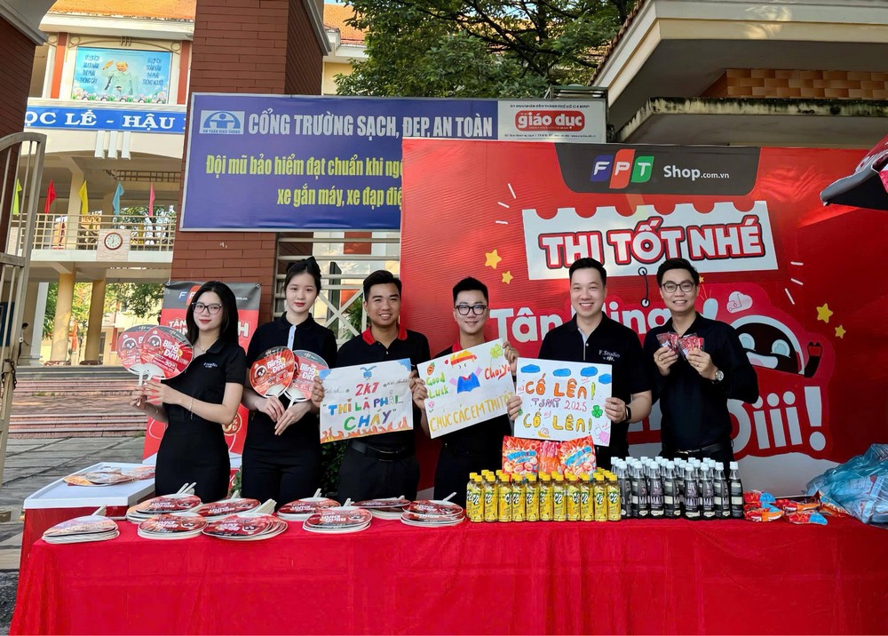 FPT Shop tiếp sức mùa thi: Lặng thầm nhưng thiết thực