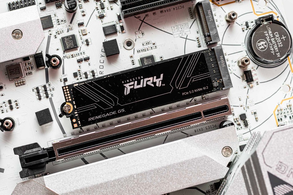 Kingston FURY Renegade G5 SSD - Khi tốc độ và sự mát mẻ giao thoa