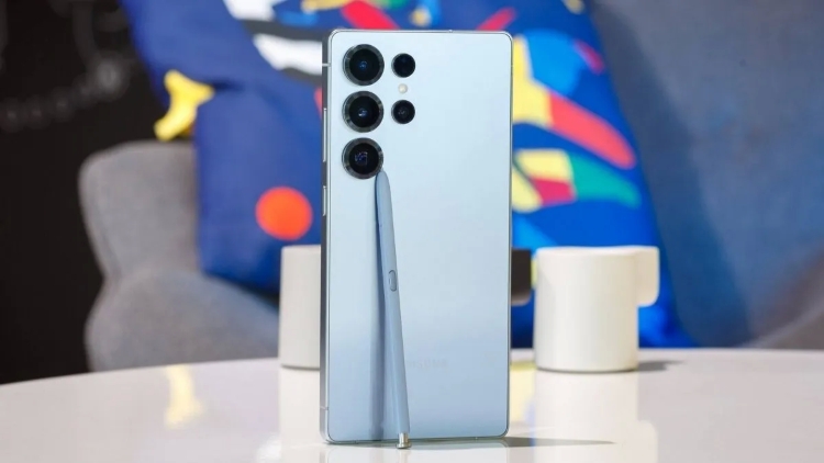 Samsung lại tái chế camera zoom cũ trên Galaxy S26 Ultra