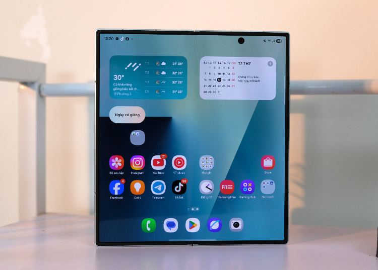 đánh giá Galaxy Z Fold7