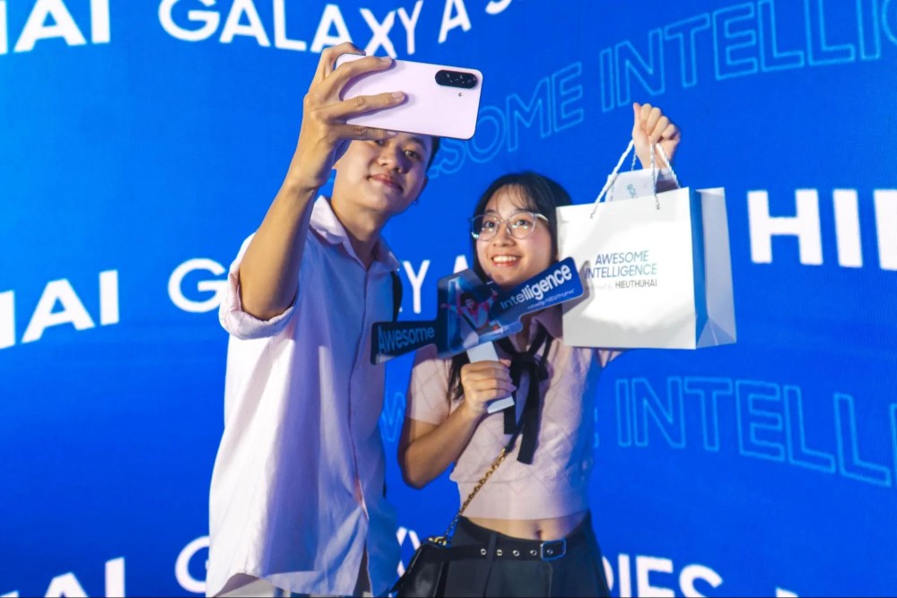 galaxy a56 5g top ai phone