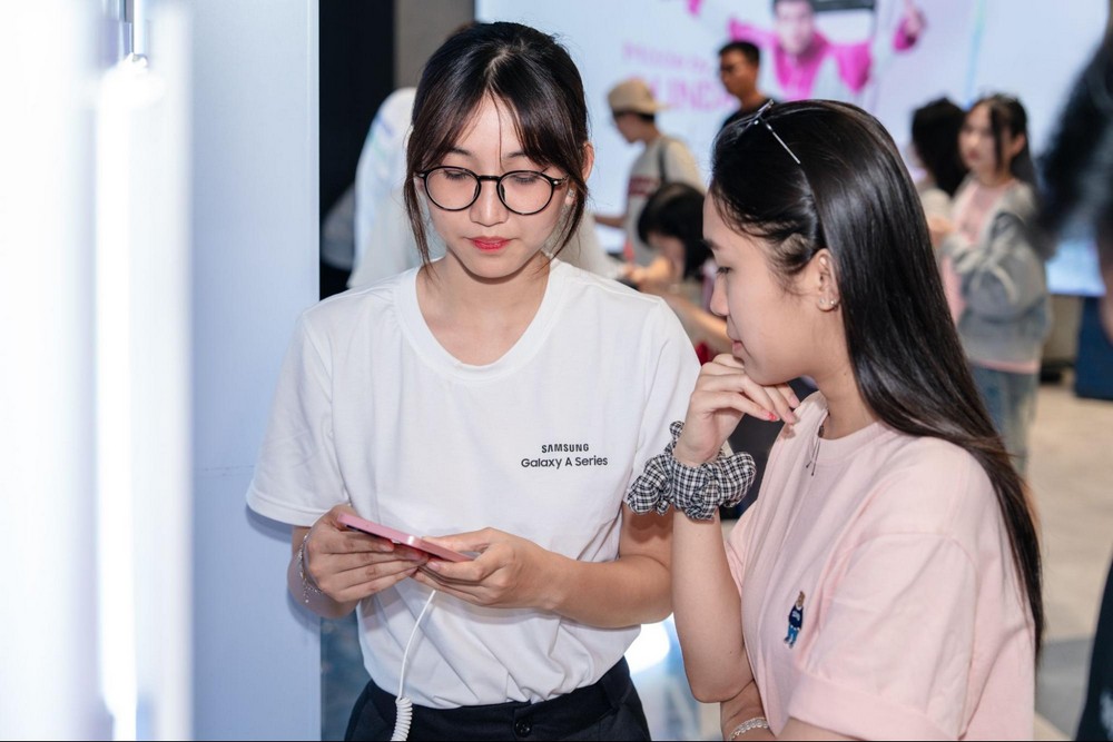 Cách để săn vé “hẹn hò” cùng HIEUTHUHAI