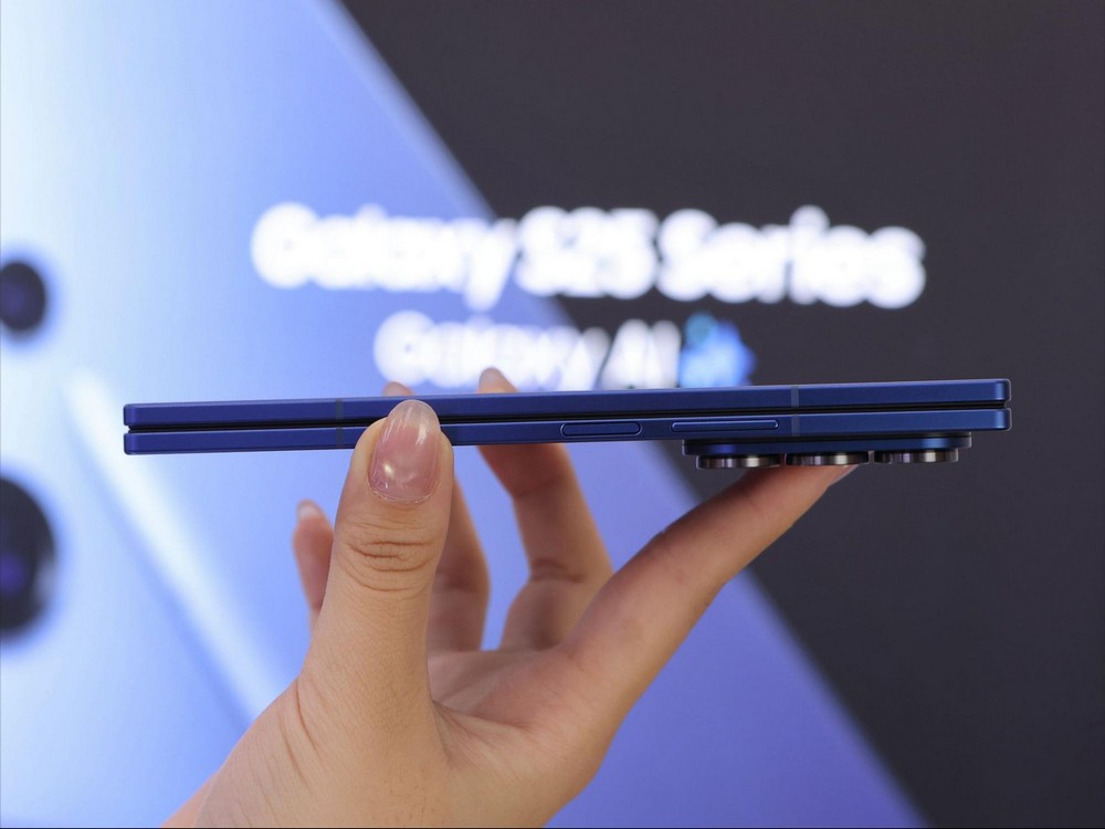 Vì đâu Galaxy Z Fold7 "hút" người dùng?