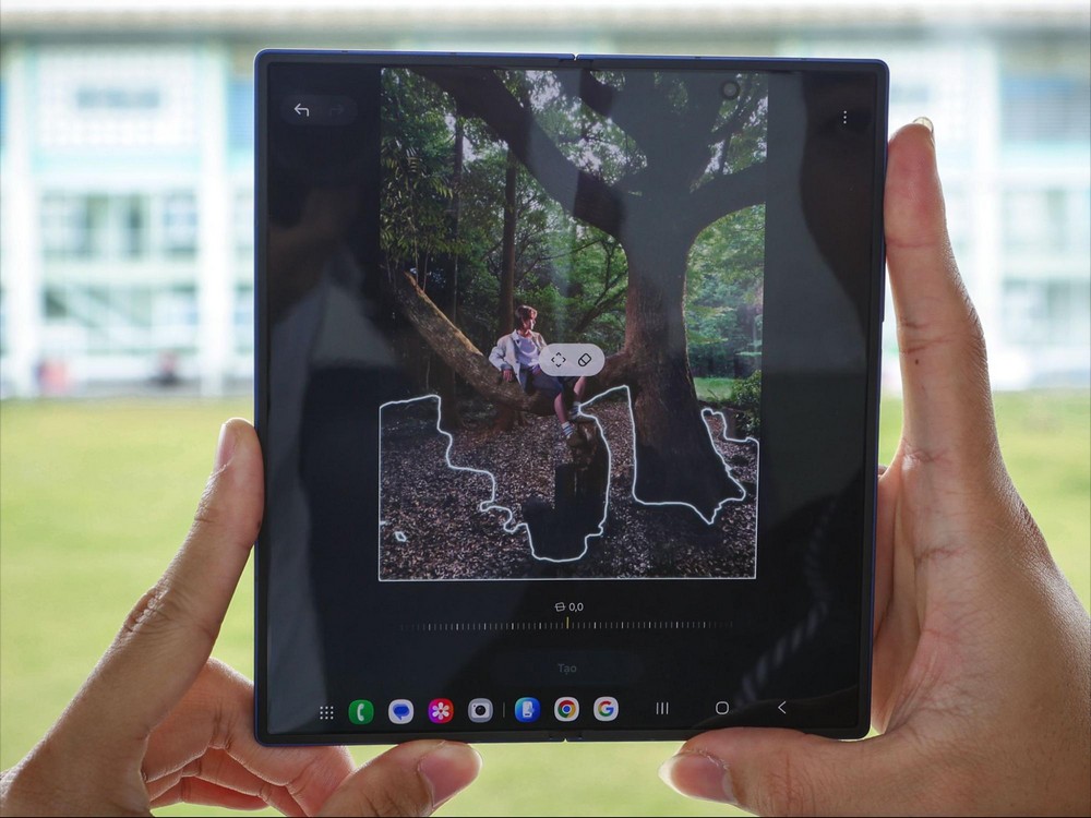 Vì đâu Galaxy Z Fold7 "hút" người dùng?