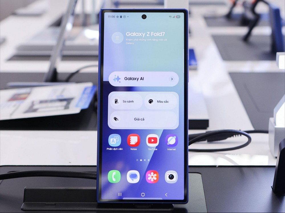 Vì đâu Galaxy Z Fold7 "hút" người dùng?