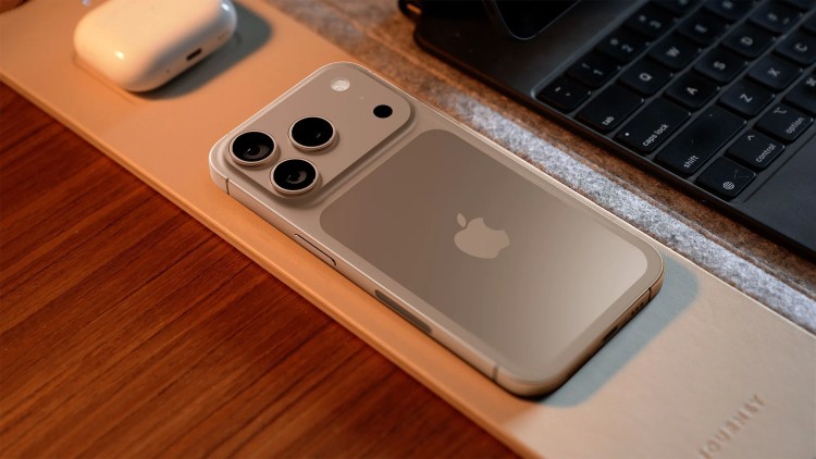 iPhone 17 Pro lộ zoom 8x và 2 nút camera vật lý