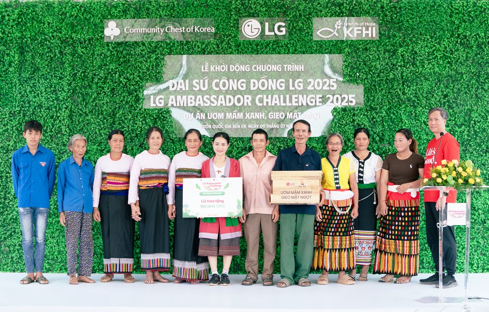 LG phủ xanh rừng và trao sinh kế tại Thanh Hóa