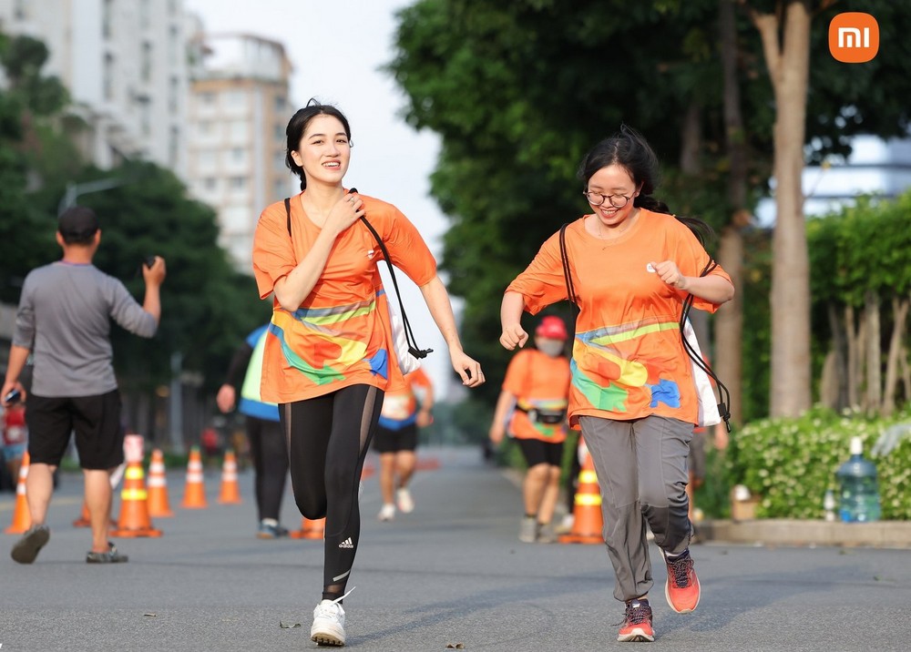 Xiaomi POP Run 2025 thu hút hơn 1.600 người tham dự, Smart Band 10 lập kỷ lục bán hàng