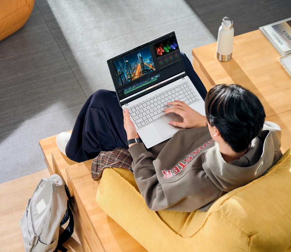 ASUS tung loạt laptop tích hợp AI, tiếp sức mùa tựu trường 2025