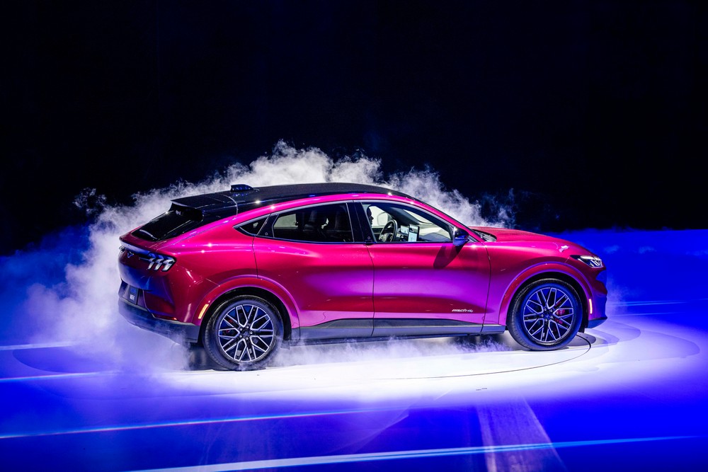 Ford Việt Nam kỷ niệm 30 năm: Ra mắt Territory mới và Mustang Mach-E thuần điện