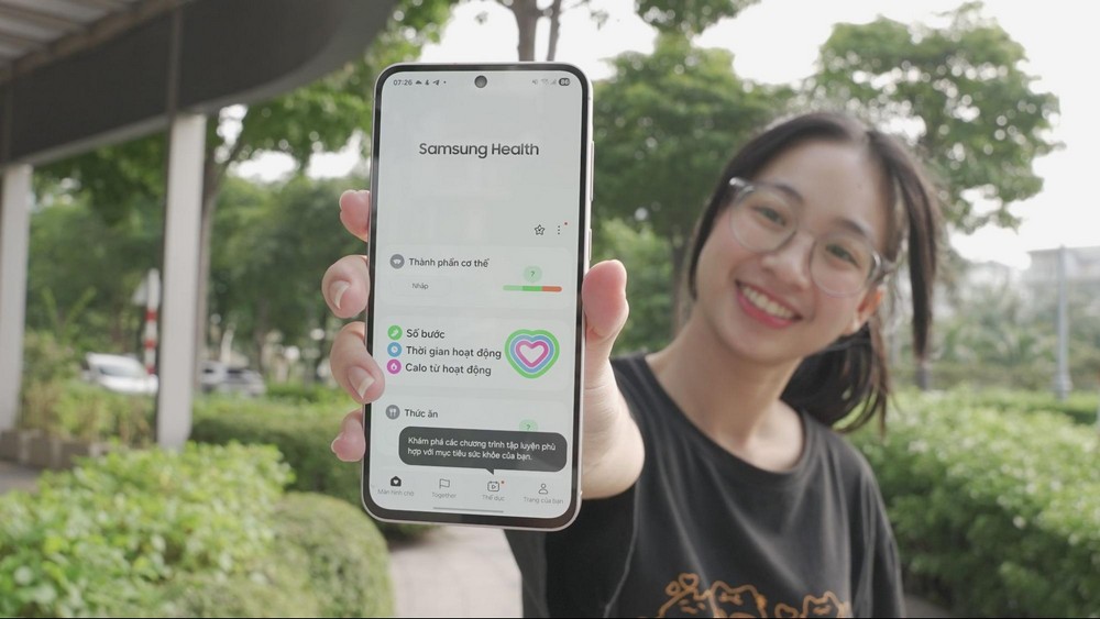 Càng run, càng fun: Galaxy A56 5G giúp “tập sự” Gen Z thành runner chính hiệu tại Galaxy Running Club