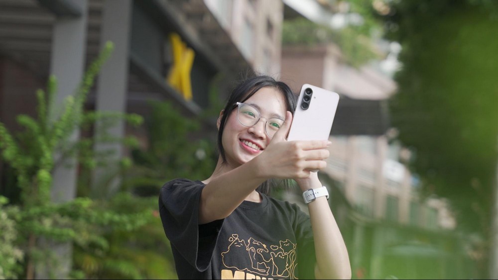Càng run, càng fun: Galaxy A56 5G giúp “tập sự” Gen Z thành runner chính hiệu tại Galaxy Running Club