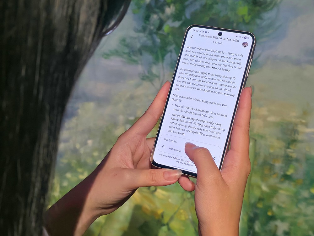 Du hành vũ trụ Van Gogh & Monet: Gemini Live cùng Galaxy A56 5G xóa “mù” nghệ thuật cho Gen Z