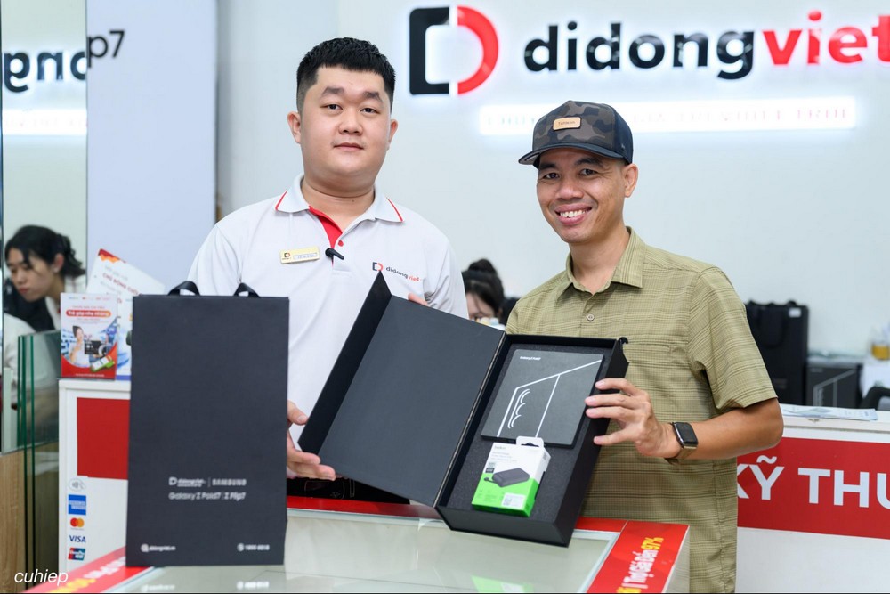 Galaxy Z Fold7 & Z Flip7 đang thuyết phục cả người dùng lâu năm của nhà Táo
