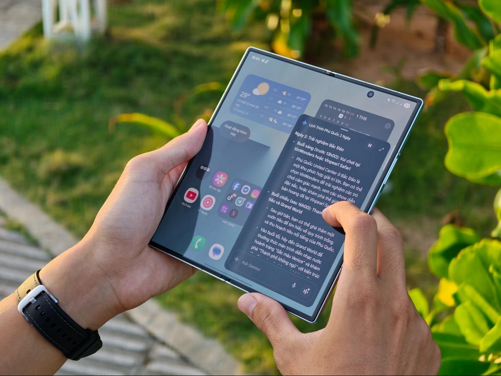 2 ngày 1 đêm “vượt bão” deadline tại Phú Quốc cùng Galaxy Z Fold7: Yên tâm, có Gemini Live lo hết!