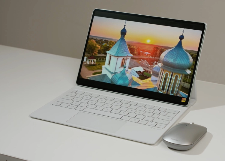 HUAWEI MatePad Pro 12.2: Người bạn đa năng cho dân sáng tạo