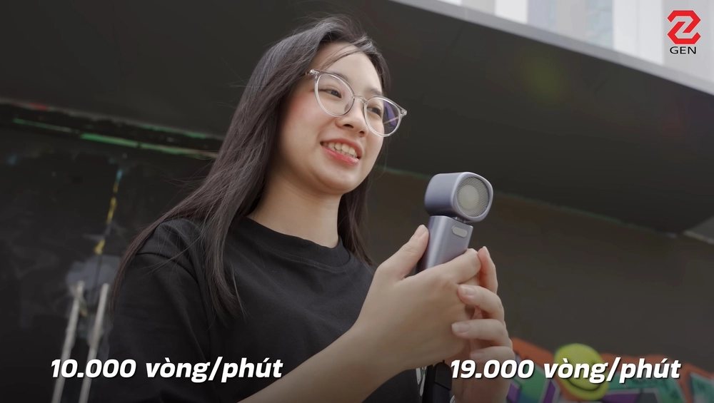 Baseus GoTrip DT1 Turbo Jet: Quạt cầm tay xua tan nắng nóng