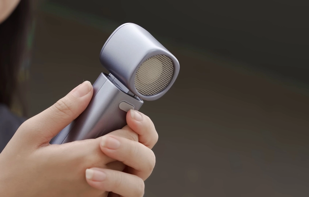 Baseus GoTrip DT1 Turbo Jet: Quạt cầm tay xua tan nắng nóng