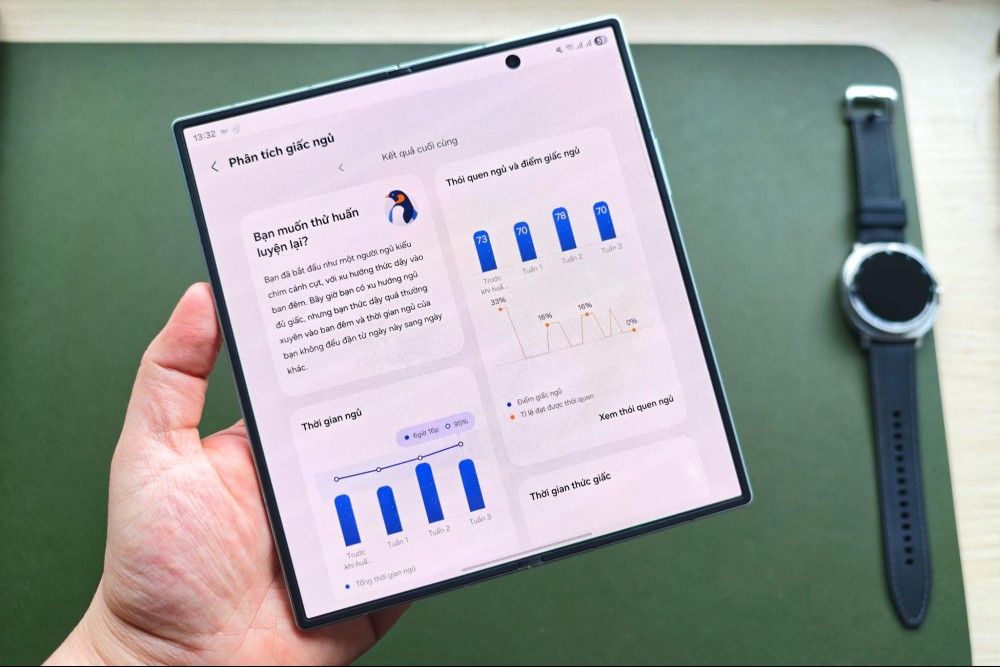 trải nghiệm Galaxy Z Fold7 và Galaxy Watch8 Classic