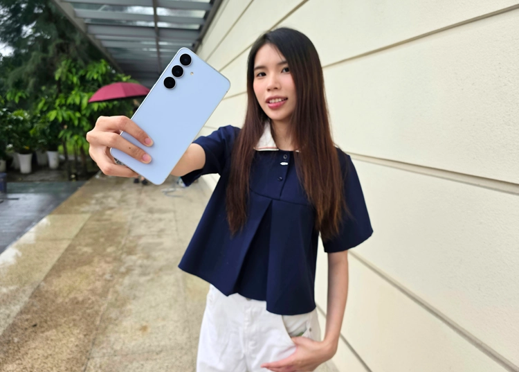 Galaxy S25 FE: Hành trang “đáng giá” cho tân sinh viên