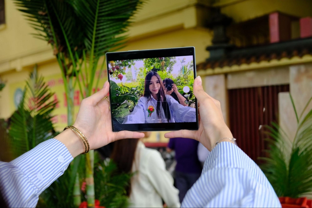 Galaxy Z Fold7 Mùa vu lan